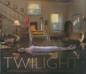 TWILIGHT／Gregory Crewdson グレゴリー・クリュードソンのサムネール