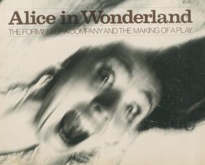 写真：リチャード・アヴェドン／(Alice in Wonderland: The forming of a company and the making of a play / Photo: Richard Avedon)のサムネール