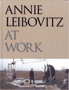 アニー・リーボヴィッツ／(At Work / Annie Leibovitz)のサムネール