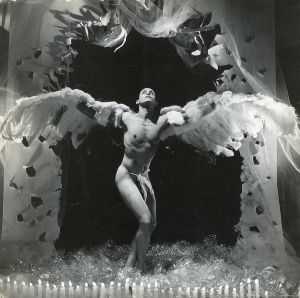 RELIQUARIES / 写真: スティーブン・アーノルド