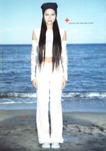 「i-D MAGAZINE MARCH 2000  No.195   "THE DRENCHED ISSUE"」画像4