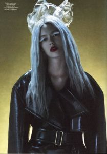 「CR FASHION BOOK  "ISSUE 3 HOPE"  FALL/WINTER 2013 / Edit: Carine Roitfeld」画像4