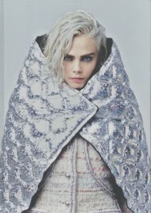 CHANEL FALL - WINTER 2017/18 GROUND CONTROL／写真：カール・ラガーフェルド／(CHANEL FALL - WINTER 2017/18 GROUND CONTROL / Photo: Karl Lagerfeld)のサムネール