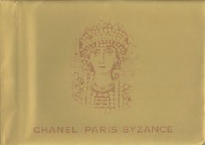 CHANEL PARIS-BYZANCE 2010/11／写真：カール・ラガーフェルド／(CHANEL PARIS-BYZANCE 2010/11 / Photo: Karl Lagerfeld)のサムネール