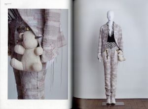 「LABYRINTH OF UNDERCOVER “25 year retrospective” / 編：高瀬康行　写真：白井亮」画像5