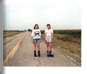 「Stranger Passing / Photo: Joel Sternfeld」画像8