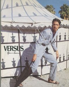 VERSUS Gianni Versace 1998 SPRING SUMMER COLLECTION／写真：ブルース・ウェーバー／(VERSUS Gianni Versace 1998 SPRING SUMMER COLLECTION ブランドカタログ / Photo: Bruce Weber)のサムネール