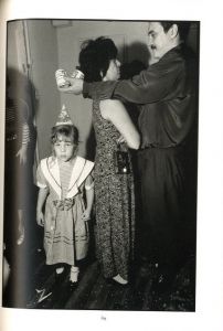 「Who's Looking at the Family / 写真：ヴァル・ウィリアムズ」画像6