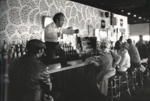 「Men in America / Thomas Frederick Arndt」画像1