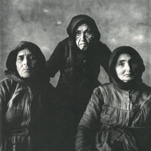 「Worlds in a Small Room / Irving Penn　」画像3