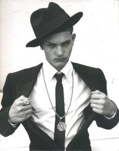 DETROIT HAS BEEN GOOD TO ME／ブルース・ウェーバー／(DETROIT HAS BEEN GOOD TO ME / Bruce Weber)のサムネール