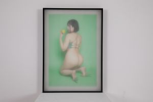 Apple And Girl - Green 2のサムネール