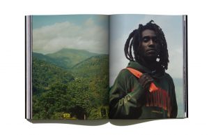 「Useless Fighters  issue2　COVER A (Blue Mountain Jamaica) / Creative Director, Editor-in-chief: Ramdane Touhami」画像10